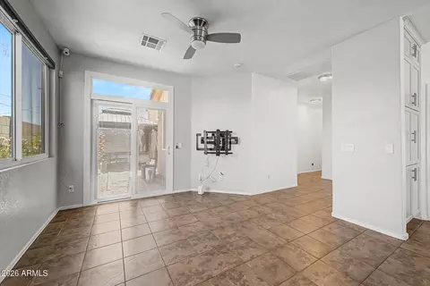 Living - 1225 E Grenadine Rd, Phoenix, AZ 85040 photo 5 of 5