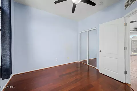 Bedroom - 1225 E Grenadine Rd, Phoenix, AZ 85040 photo 5 of 6
