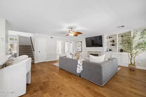 Living - 1394 E Betsy Ln, Gilbert, AZ 85296 photo 3 of 4