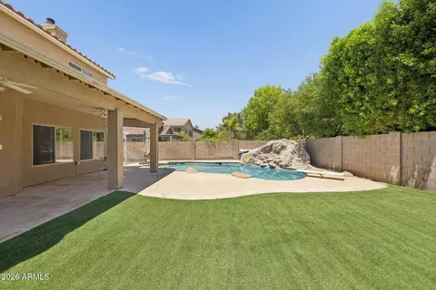 Exterior - 1394 E Betsy Ln, Gilbert, AZ 85296 photo 5 of 7