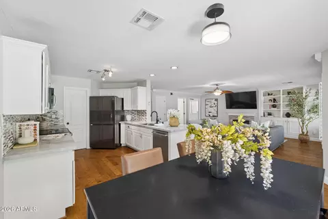 Dining - 1394 E Betsy Ln, Gilbert, AZ 85296 photo 1 of 1