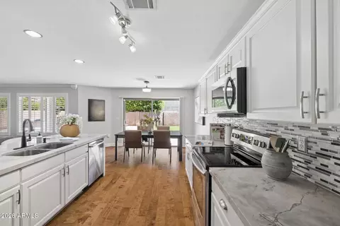 Kitchen - 1394 E Betsy Ln, Gilbert, AZ 85296 photo 1 of 3