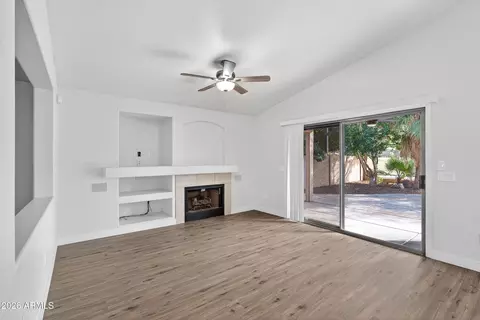 Living - 1365 E Betsy Ln, Gilbert, AZ 85296 photo 6 of 9