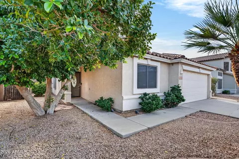 Exterior - 1365 E Betsy Ln, Gilbert, AZ 85296 photo 2 of 11