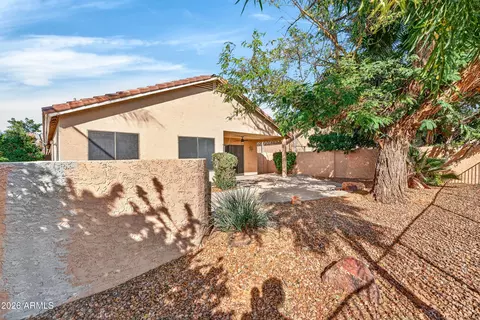 Exterior - 1365 E Betsy Ln, Gilbert, AZ 85296 photo 9 of 11