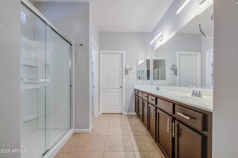 Bath - 8617 E Lobo Ave, Mesa, AZ 85209 photo 2 of 5