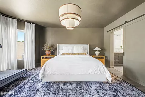 Bedroom - 295 E Stacey Ln, Tempe, AZ 85284 photo 1 of 10