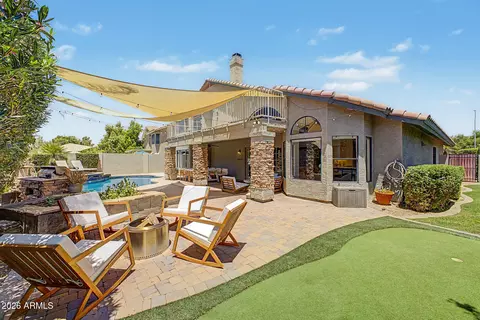 295 E Stacey Ln, Tempe, AZ 85284