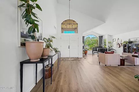 Entry Way - 295 E Stacey Ln, Tempe, AZ 85284 photo 1 of 2
