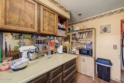 Kitchen - 8049 E Jerome Ave, Mesa, AZ 85209 photo 4 of 4