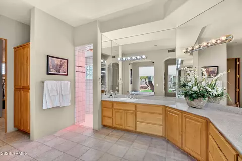 Bath - 8540 E Mcdowell Rd #116, Mesa, AZ 85207 photo 2 of 8