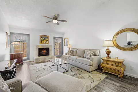17837 N 45th Ave, Glendale, AZ 85308