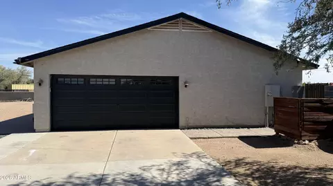 4863 E 18th Ave, Apache Junction, AZ 85119