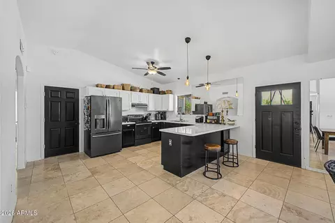 Kitchen - 4863 E 18th Ave, Apache Junction, AZ 85119 photo 1 of 4