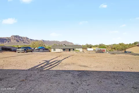 Exterior - 4863 E 18th Ave, Apache Junction, AZ 85119 photo 18 of 22