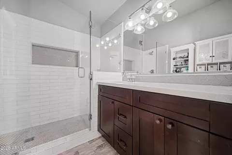 Bath - 4863 E 18th Ave, Apache Junction, AZ 85119 photo 1 of 4