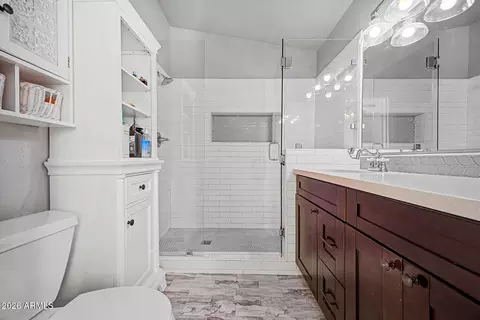 Bath - 4863 E 18th Ave, Apache Junction, AZ 85119 photo 3 of 4