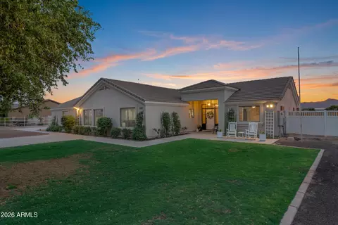 6816 N 171st Dr, Waddell, AZ 85355