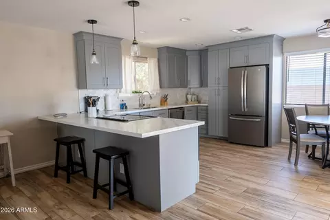 Kitchen - 4331 W Dailey St, Glendale, AZ 85306 photo 1 of 9
