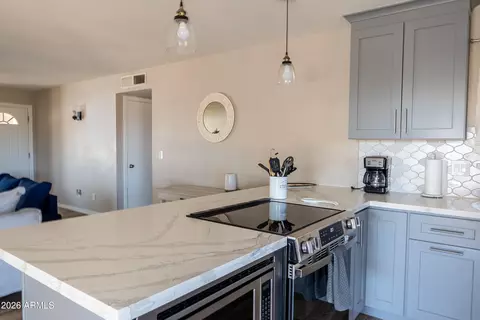 Kitchen - 4331 W Dailey St, Glendale, AZ 85306 photo 9 of 9