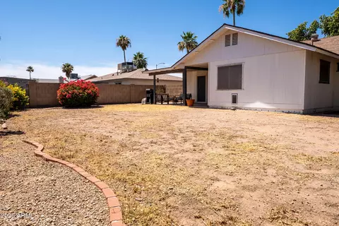 Exterior - 4331 W Dailey St, Glendale, AZ 85306 photo 4 of 7