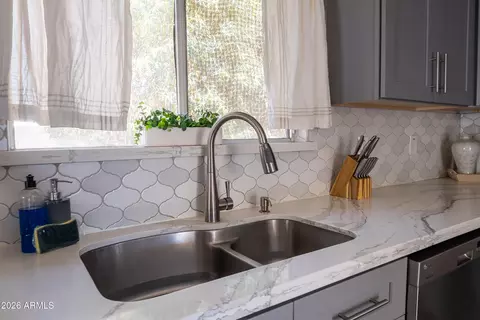 Kitchen - 4331 W Dailey St, Glendale, AZ 85306 photo 8 of 9