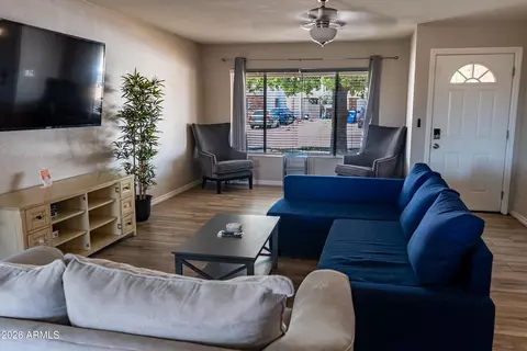 4331 W Dailey St, Glendale, AZ 85306
