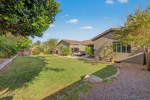 Exterior - 2408 W Bajada Rd, Phoenix, AZ 85085 photo 7 of 10