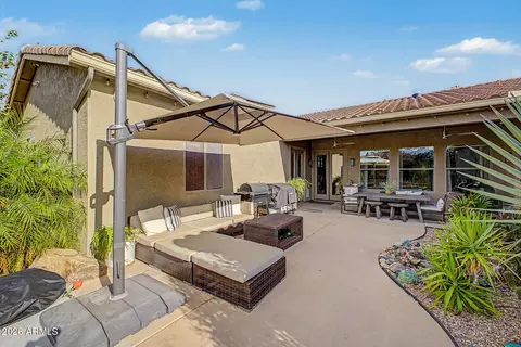 Exterior - 2408 W Bajada Rd, Phoenix, AZ 85085 photo 5 of 10