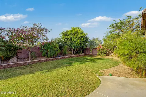 Exterior - 2408 W Bajada Rd, Phoenix, AZ 85085 photo 10 of 10