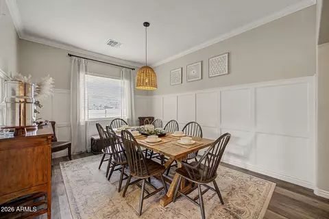 Dining - 2408 W Bajada Rd, Phoenix, AZ 85085 photo 1 of 2
