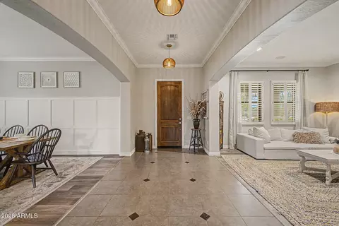 Entry Way - 2408 W Bajada Rd, Phoenix, AZ 85085 photo 2 of 2