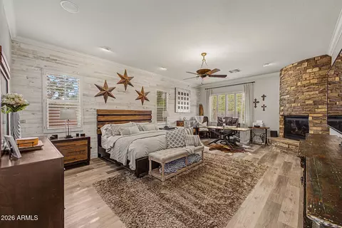 Bedroom - 2408 W Bajada Rd, Phoenix, AZ 85085 photo 1 of 5