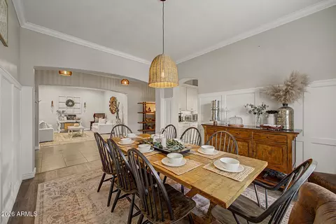 Dining - 2408 W Bajada Rd, Phoenix, AZ 85085 photo 2 of 2
