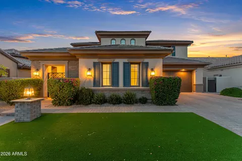 40 W Tonto Dr, Chandler, AZ 85248