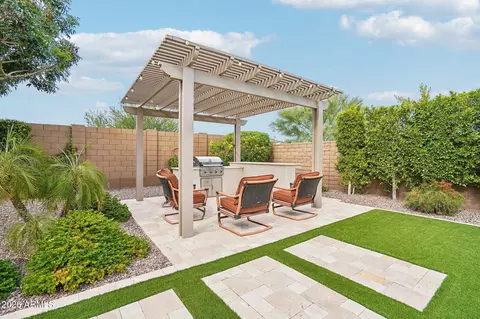 Exterior - 3227 E Donald Dr, Phoenix, AZ 85050 photo 5 of 5