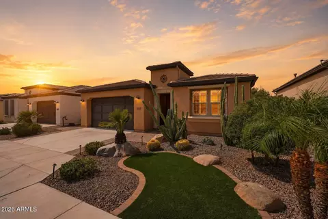 830 E Garden Basket Dr, Queen Creek, AZ 85140