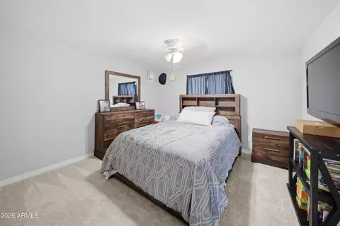 Bedroom - 3624 E Captain Dreyfus Ave, Phoenix, AZ 85032 photo 4 of 5