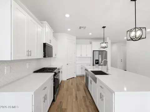 2569 E Vintage Dr, San Tan Valley, AZ 85143