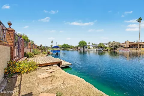 1421 E Whalers Way, Tempe, AZ 85283