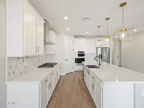 326 W Flatiron Trl, Apache Junction, AZ 85120 photo 7