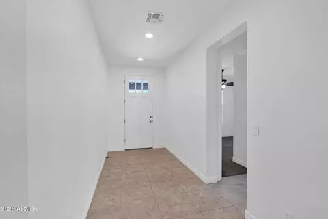 Entry Way - 10631 E Wavelength Ave, Mesa, AZ 85212 photo 1 of 3
