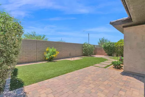 Exterior - 10631 E Wavelength Ave, Mesa, AZ 85212 photo 5 of 8