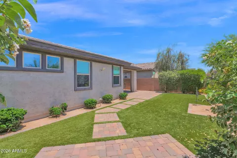 Exterior - 10631 E Wavelength Ave, Mesa, AZ 85212 photo 7 of 8