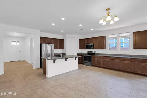 Entry Way - 10631 E Wavelength Ave, Mesa, AZ 85212 photo 3 of 3