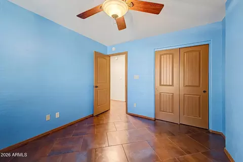 Bedroom - 2818 E Paradise Dr, Phoenix, AZ 85028 photo 4 of 4