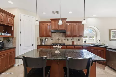 Kitchen - 11441 E Solina Ave, Mesa, AZ 85212 photo 3 of 7
