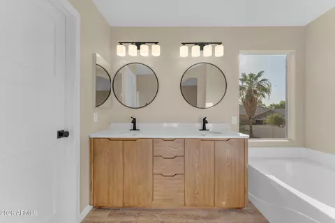 Bath - 10066 E Plata Ave, Mesa, AZ 85212 photo 2 of 5