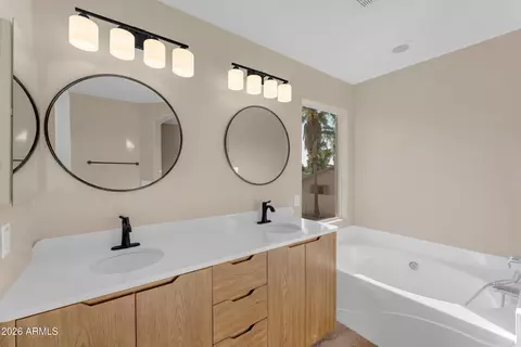 Bath - 10066 E Plata Ave, Mesa, AZ 85212 photo 3 of 5