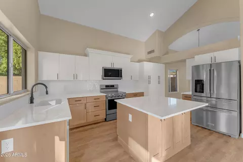 Kitchen - 10066 E Plata Ave, Mesa, AZ 85212 photo 2 of 6